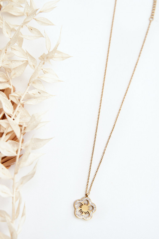 Collar en color dorado