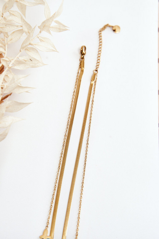 Collar en color dorado