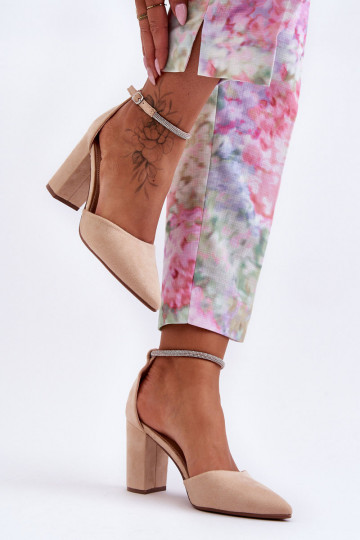 Zapatos de ante con ojales brillantes en color beige Diamond