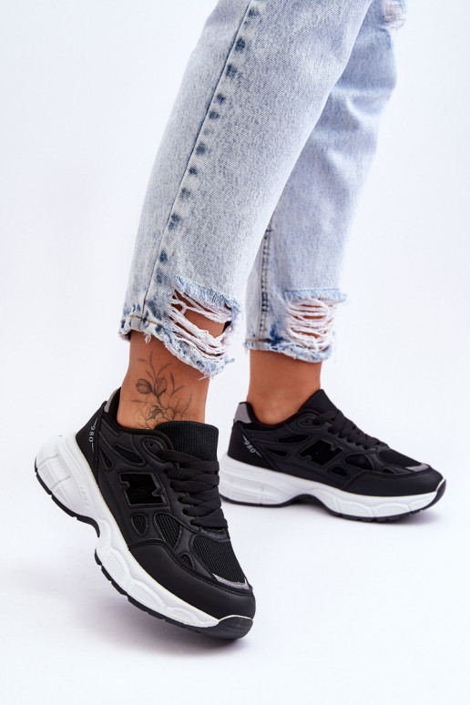 Zapatillas con malla en color negro Venecia.