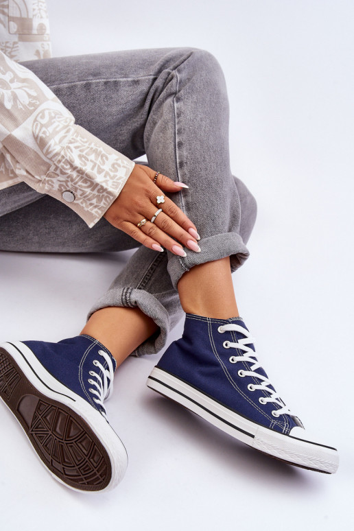 Deportivas modelo clásico en color azul oscuro de Remos