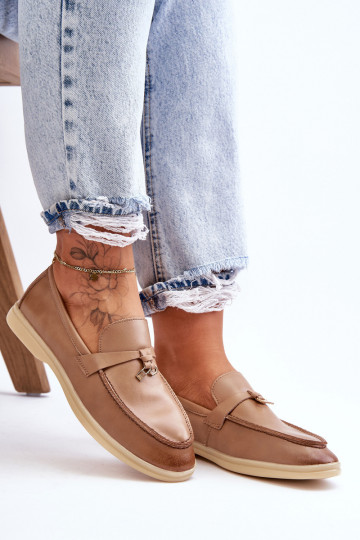 Mocasines de mujer modelo clásico en color marrón Cortez