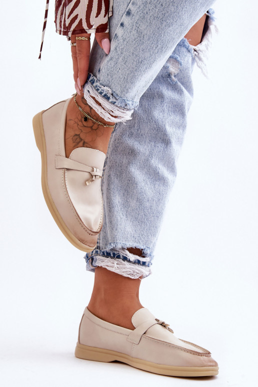 Mocasines de mujer modelo clásico beige Cortez