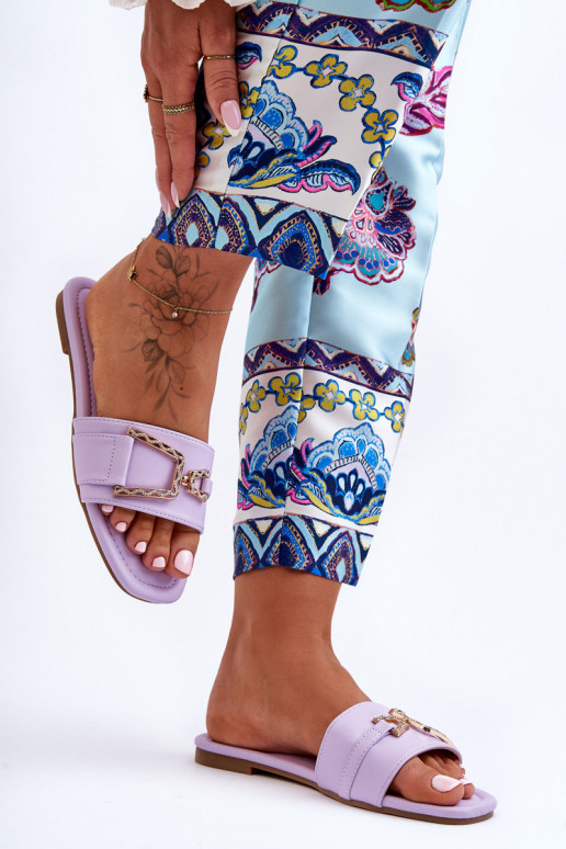 Modelo clásico Zapatillas con adornos Color morado Impresionante