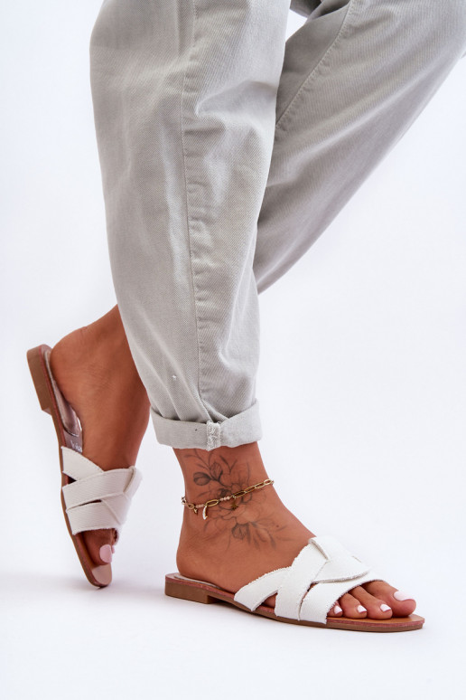 Pantuflas color blanco Aversa
