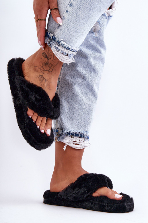 Pantuflas color negro Elma