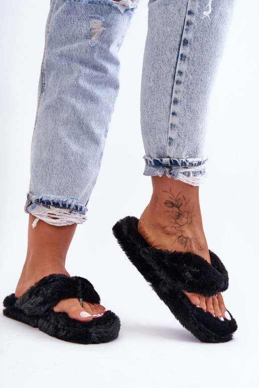 Pantuflas color negro Elma