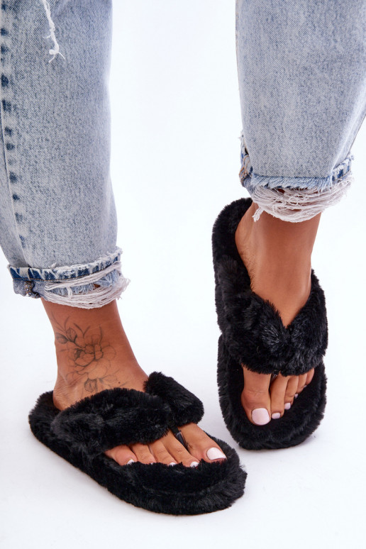 Pantuflas color negro Elma