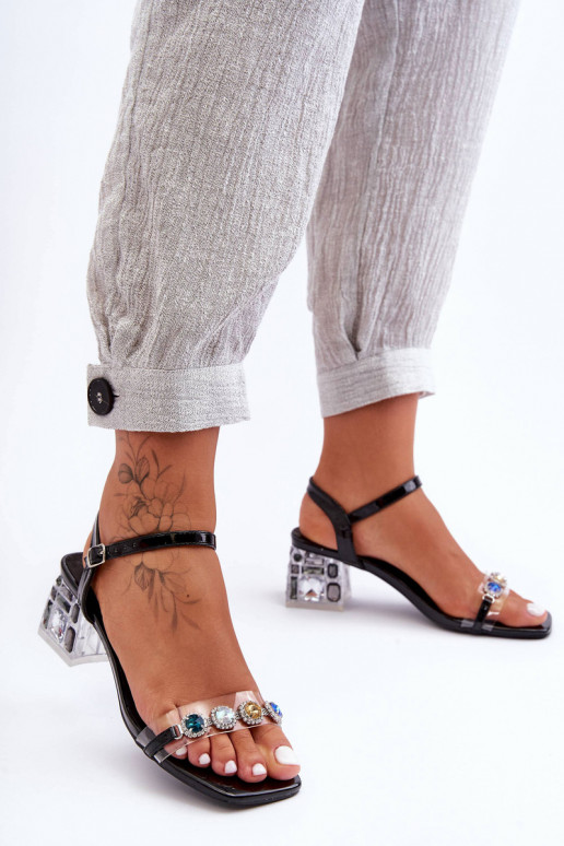 Elegantes sandalias de tacón con ojales brillantes en color negro S.Barski MR1037-01