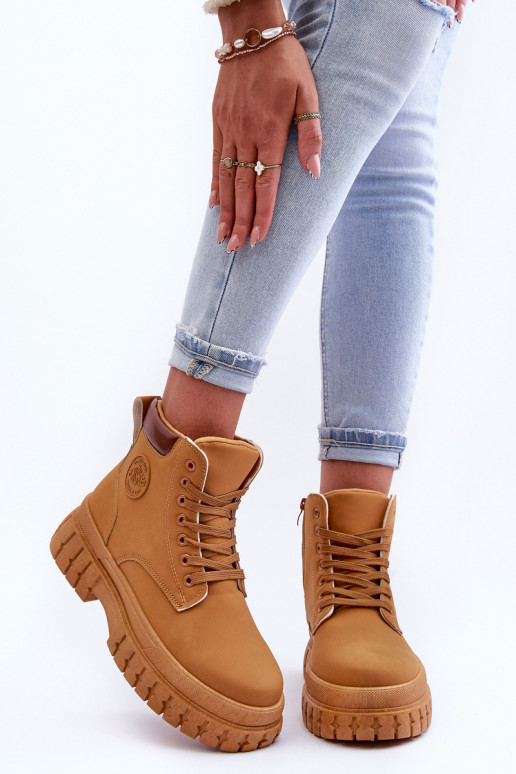 Zapatos con plataforma en color marrón Calys