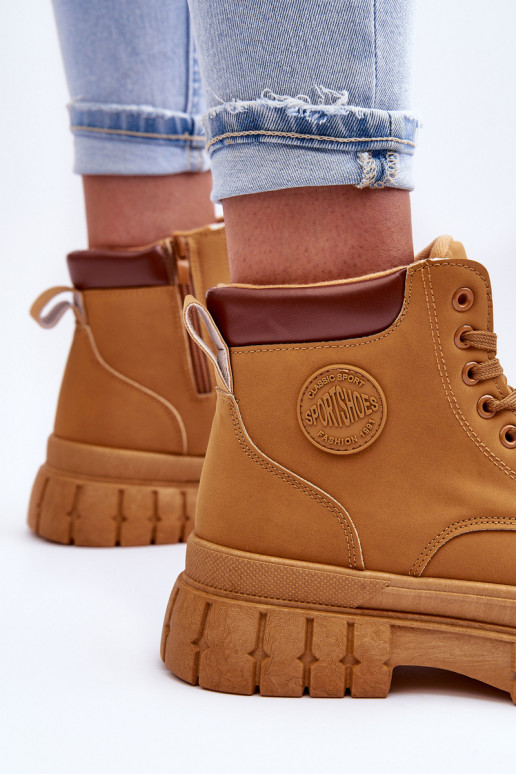 Zapatos con plataforma en color marrón Calys