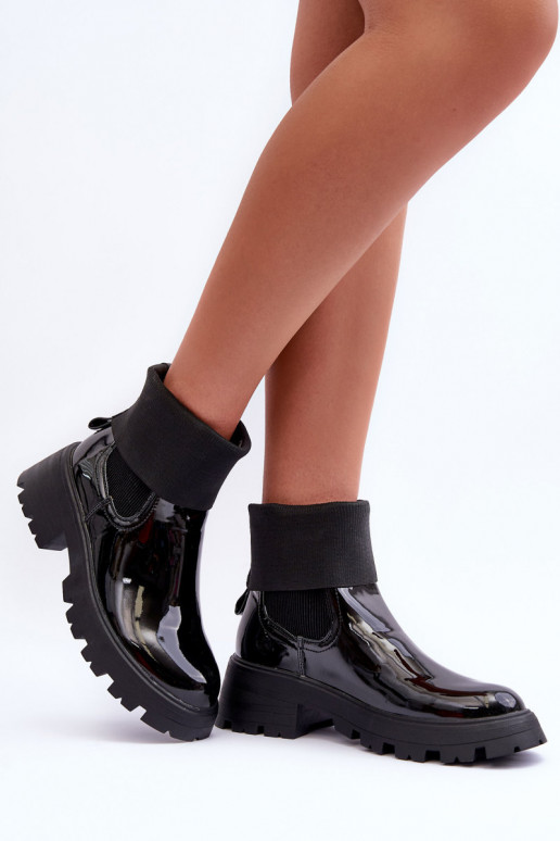 botas elegantes con efecto lacado en color negro Pavo