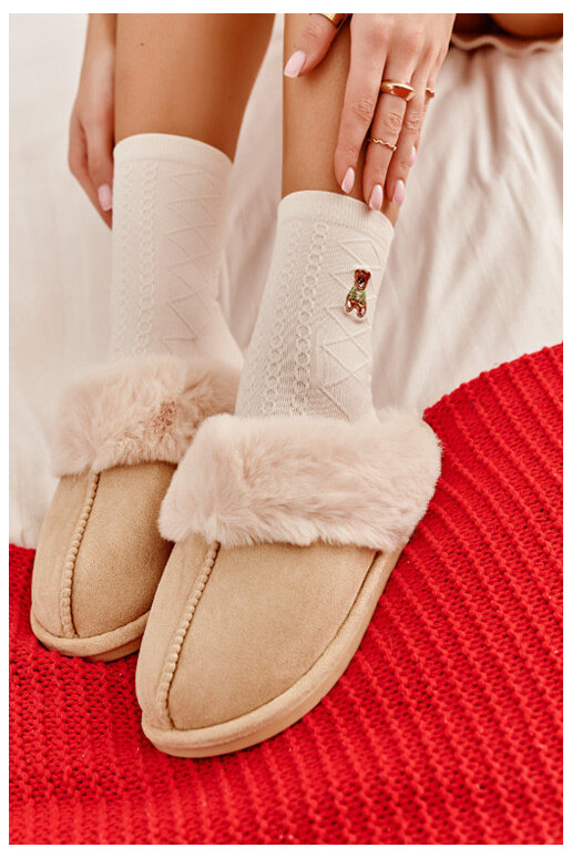 Pantuflas con pelo en marfil Pinky