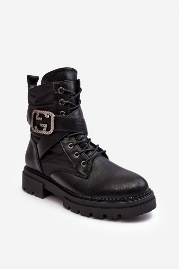 botas con cadenas en color negro Gennee 2