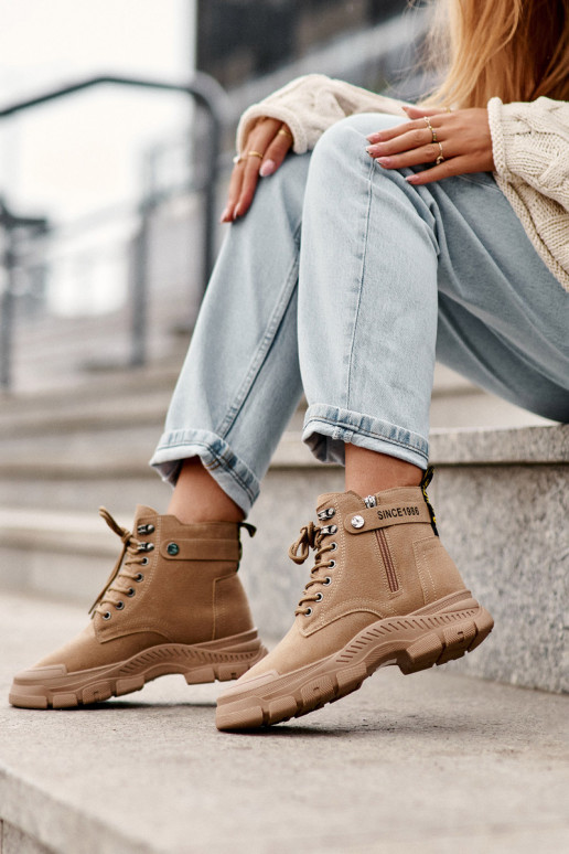 Calentado de ante Botas de mujer color beige Jailina