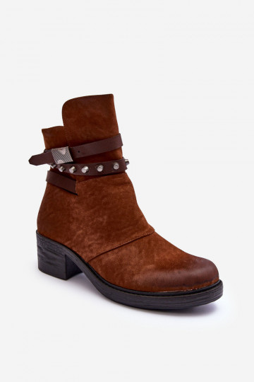 Botas calentadas con tacones en color marrón Effie