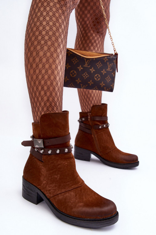 Botas calentadas con tacones en color marrón Effie