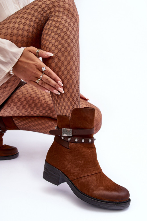 Botas calentadas con tacones en color marrón Effie