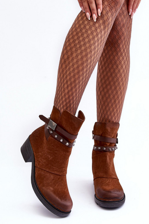 Botas calentadas con tacones en color marrón Effie