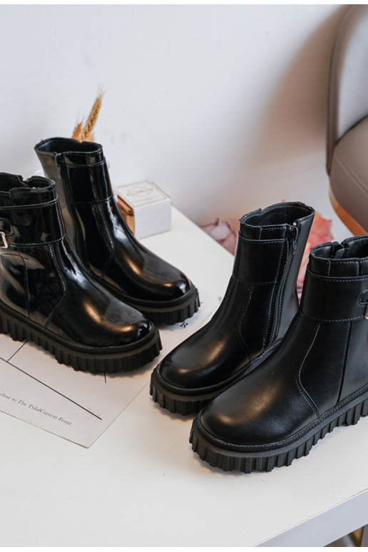 Botas infantiles con hebillas en color negro Chloraia Botas infantiles con hebillas en color negro Chloraia