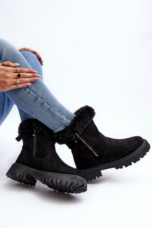 Botas confeccionadas en ante con pelo en color negro Hasiva Botas confeccionadas en ante con pelo en color negro Hasiva