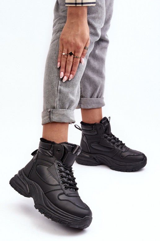 Deportivas calentitas con cordones en color negro Dejana