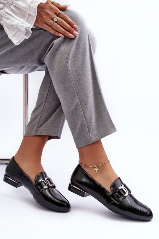 Mocasines de mujer efecto lacado con adornos en negro Camilena Mocasines de mujer efecto lacado con adornos en negro Camilena