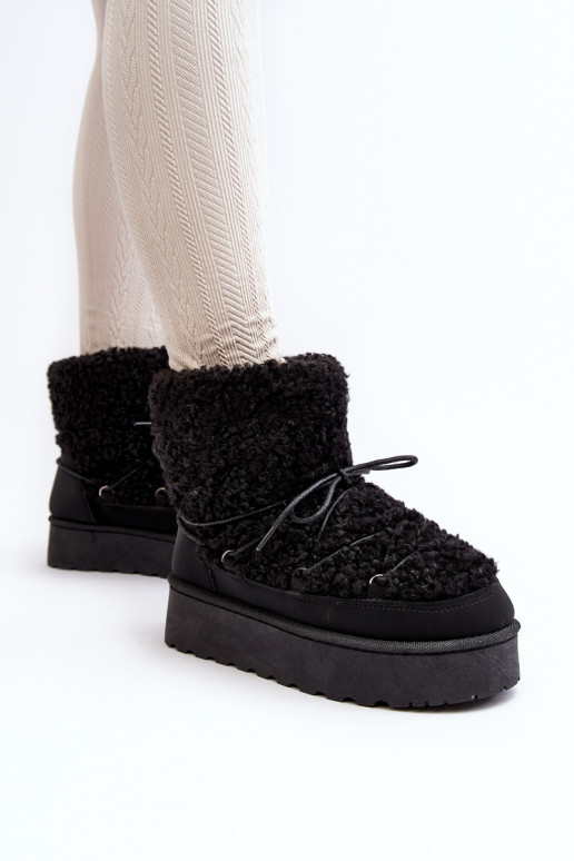 Botas de invierno con cordones y suela maciza en color negro Loso