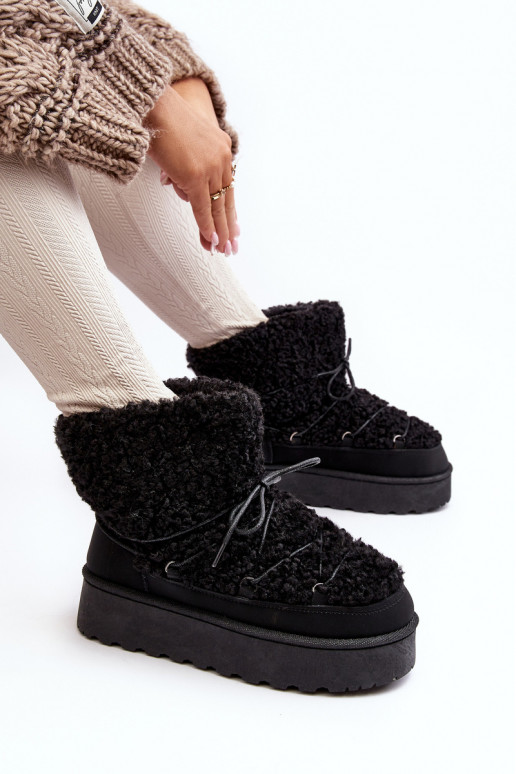 Botas de invierno con cordones y suela maciza en color negro Loso