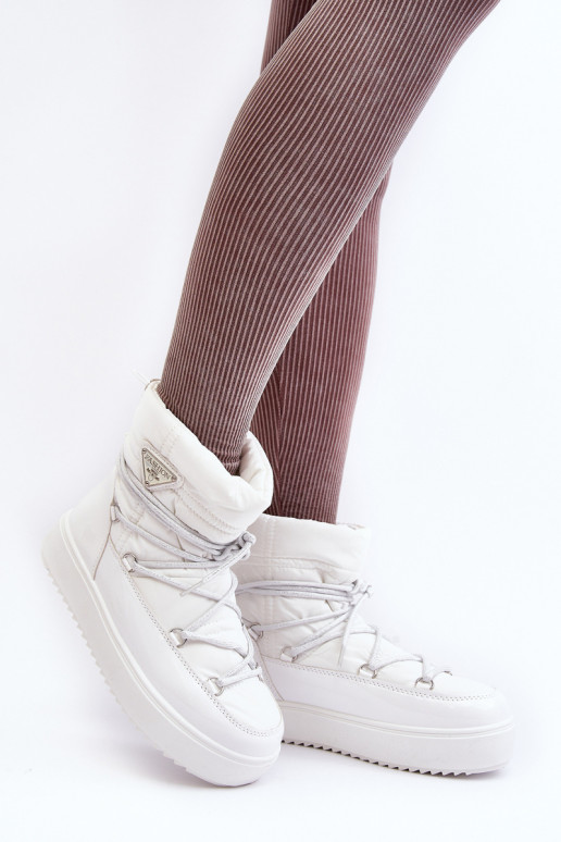 botas de nieve con plataforma y detalles elegantes en color blanco Fleure botas de nieve con plataforma y detalles elegantes en color blanco Fleure