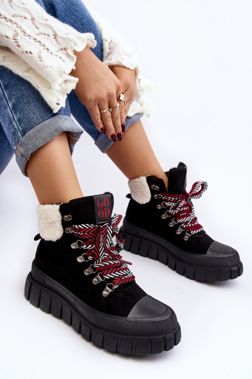 botas calentadas con suela maciza en color negro Ralotta botas calentadas con suela maciza en color negro Ralotta