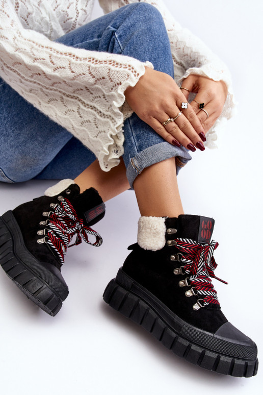 botas calentadas con suela maciza en color negro Ralotta botas calentadas con suela maciza en color negro Ralotta