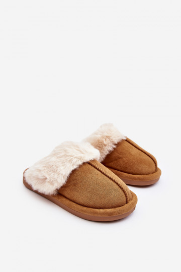 Zapatillas infantiles con pelo en color marrón Befana