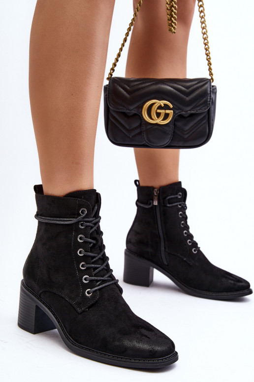 Botas de tacón bajo con cordones en color negro Serellia Botas de tacón bajo con cordones en color negro Serellia