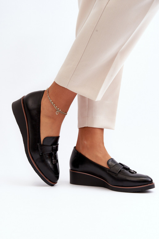 Zapatos con adornos en color negro Miliret.