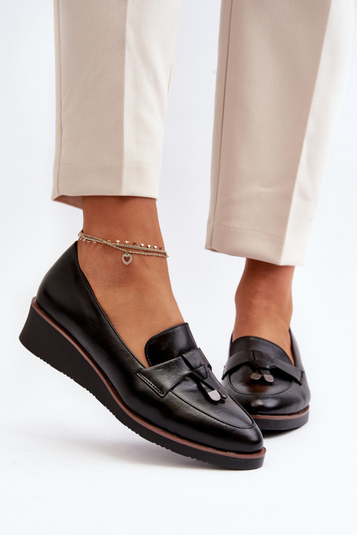 Zapatos con adornos en color negro Miliret.