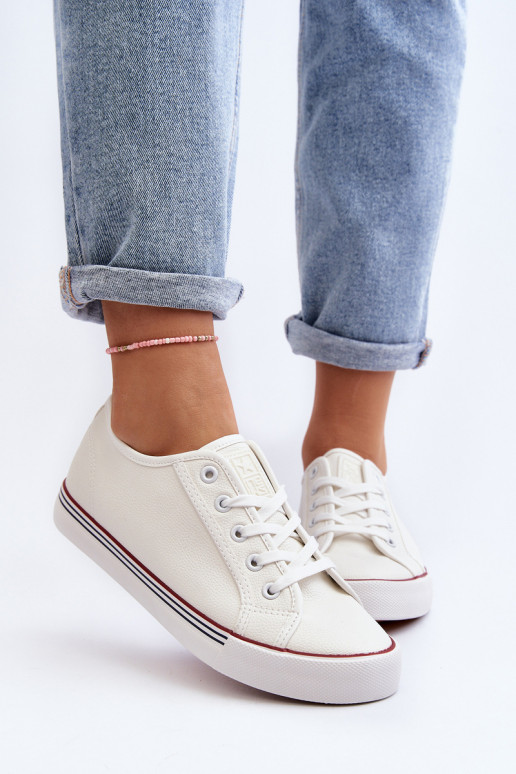 Zapatos de mujer fabricados en ecopiel en color blanco Lirean