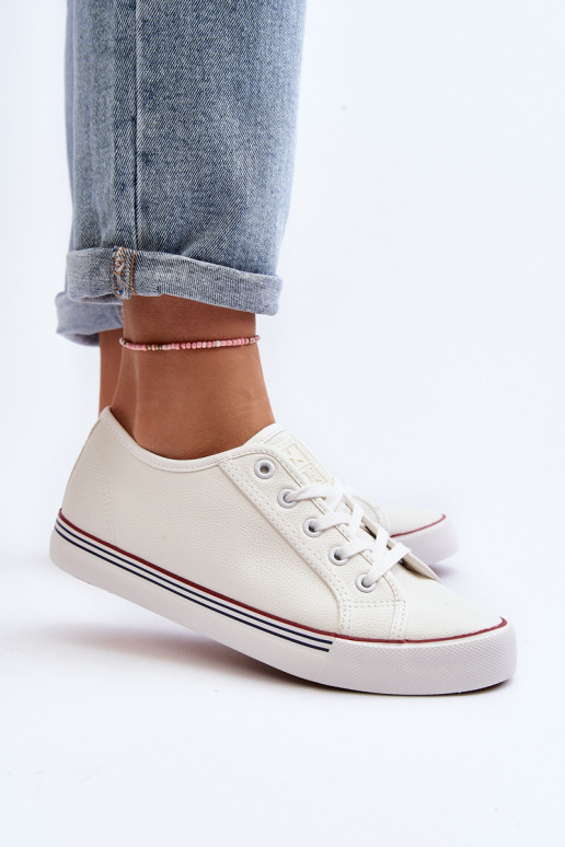 Zapatos de mujer fabricados en ecopiel en color blanco Lirean
