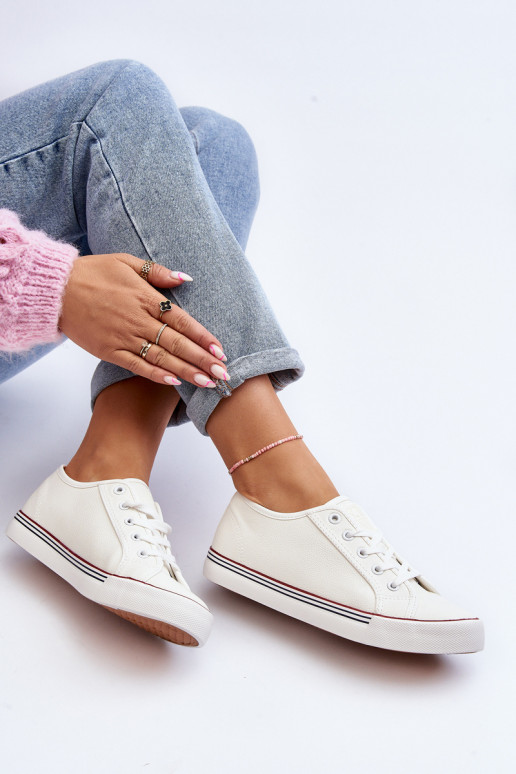 Zapatos de mujer fabricados en ecopiel en color blanco Lirean