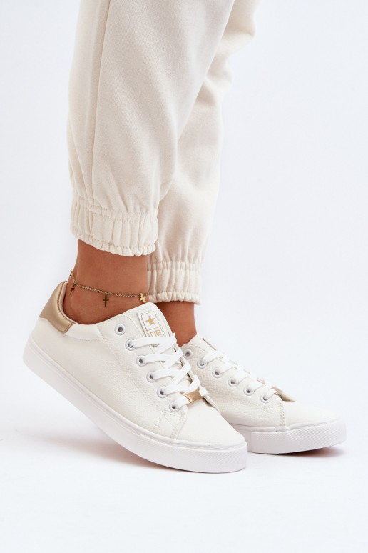 Zapatos de ocio fabricados en ecopiel en color blanco Tiraelle