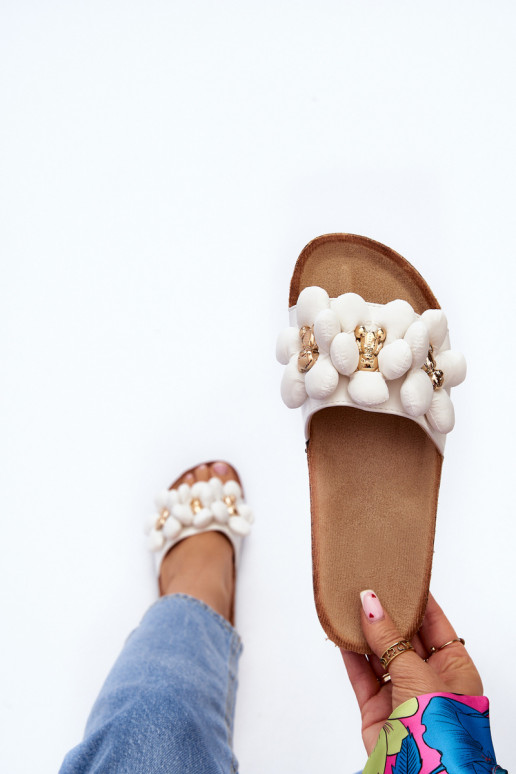 Zapatillas de casa de mujer con bonitos detalles en color blanco Bunlia