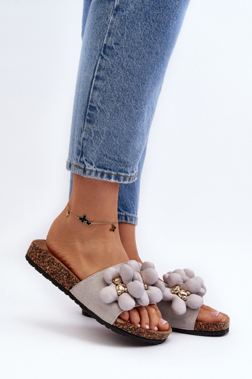 Pantuflas de mujer con bonitos detalles en color gris Bunlia