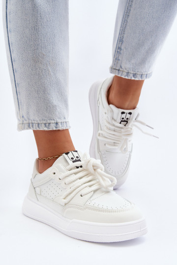 Zapatos deportivos de cuero sintético color blanco Avanalis