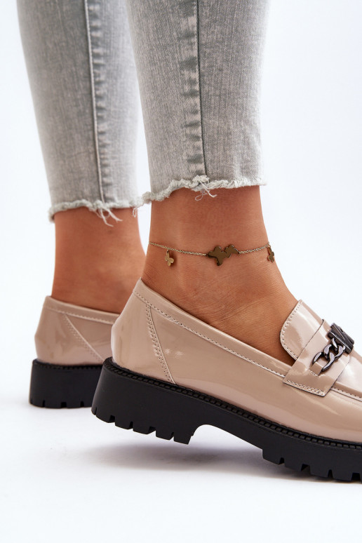 Mocasines efecto lacado con tacón ancho beige Ezoma Mocasines efecto lacado con tacón ancho beige Ezoma