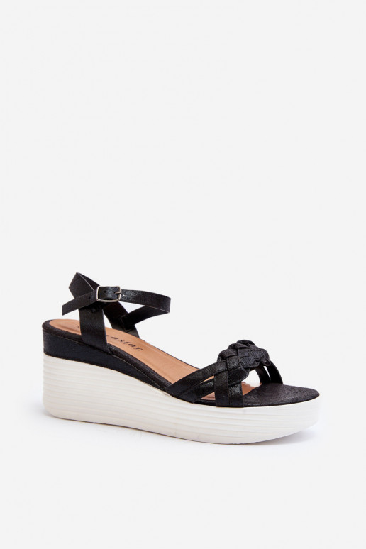Sandalias con plataforma en color negro Esinna