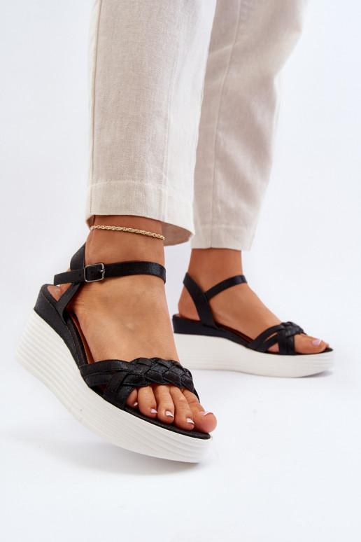 Sandalias con plataforma en color negro Esinna