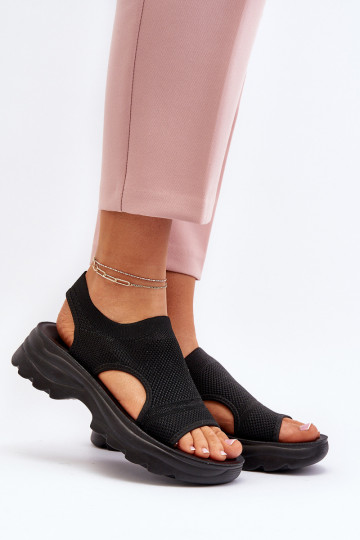 Sandalias de mujer de estilo deportivo con suela maciza en color negro Deinaleia