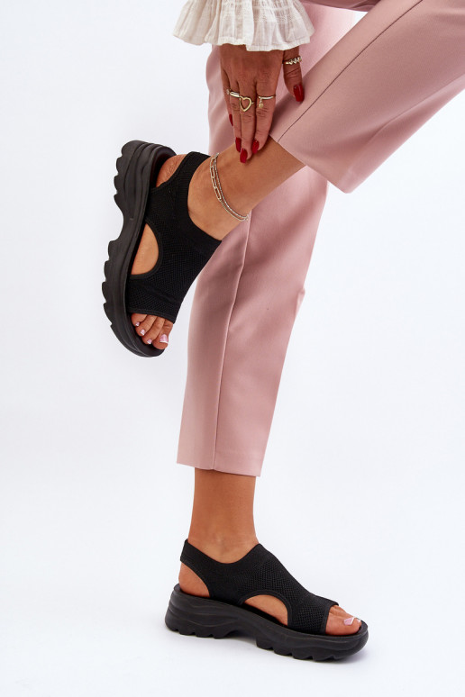Sandalias de mujer de estilo deportivo con suela maciza en color negro Deinaleia Sandalias de mujer de estilo deportivo con suela maciza en color negro Deinaleia