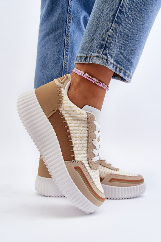 Zapatillas modelo zapatos con plataforma beige Redala