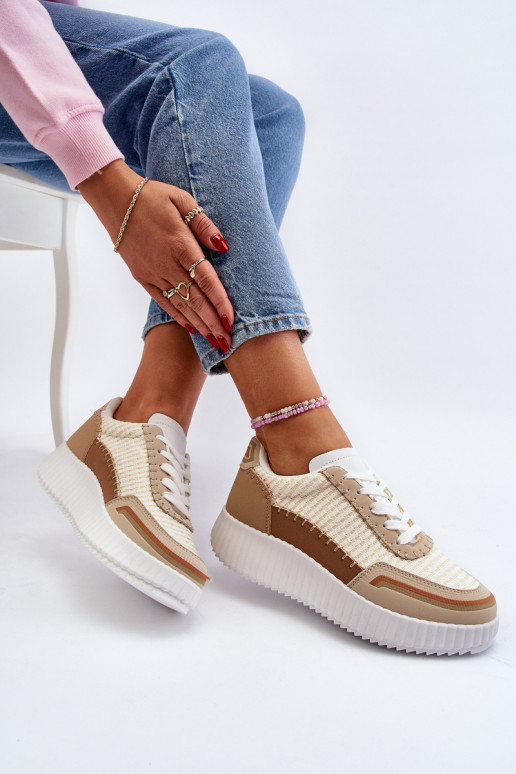 Zapatillas modelo zapatos con plataforma beige Redala